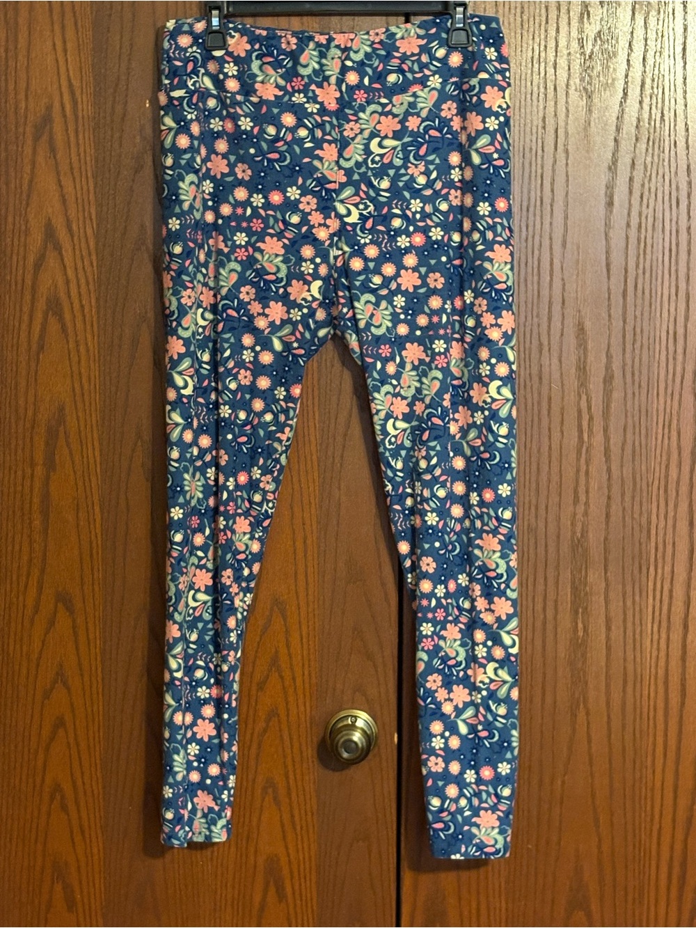 LuLaRoe Navy Floral T/C Leggings with Pink and Cream Flowers